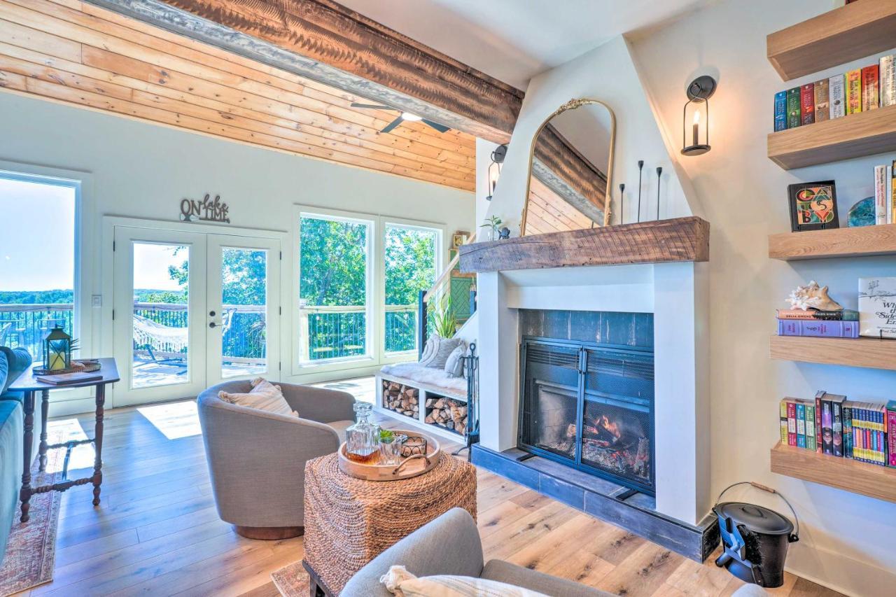 Colorful Golden Getaway With Panoramic Views! Villa Екстериор снимка