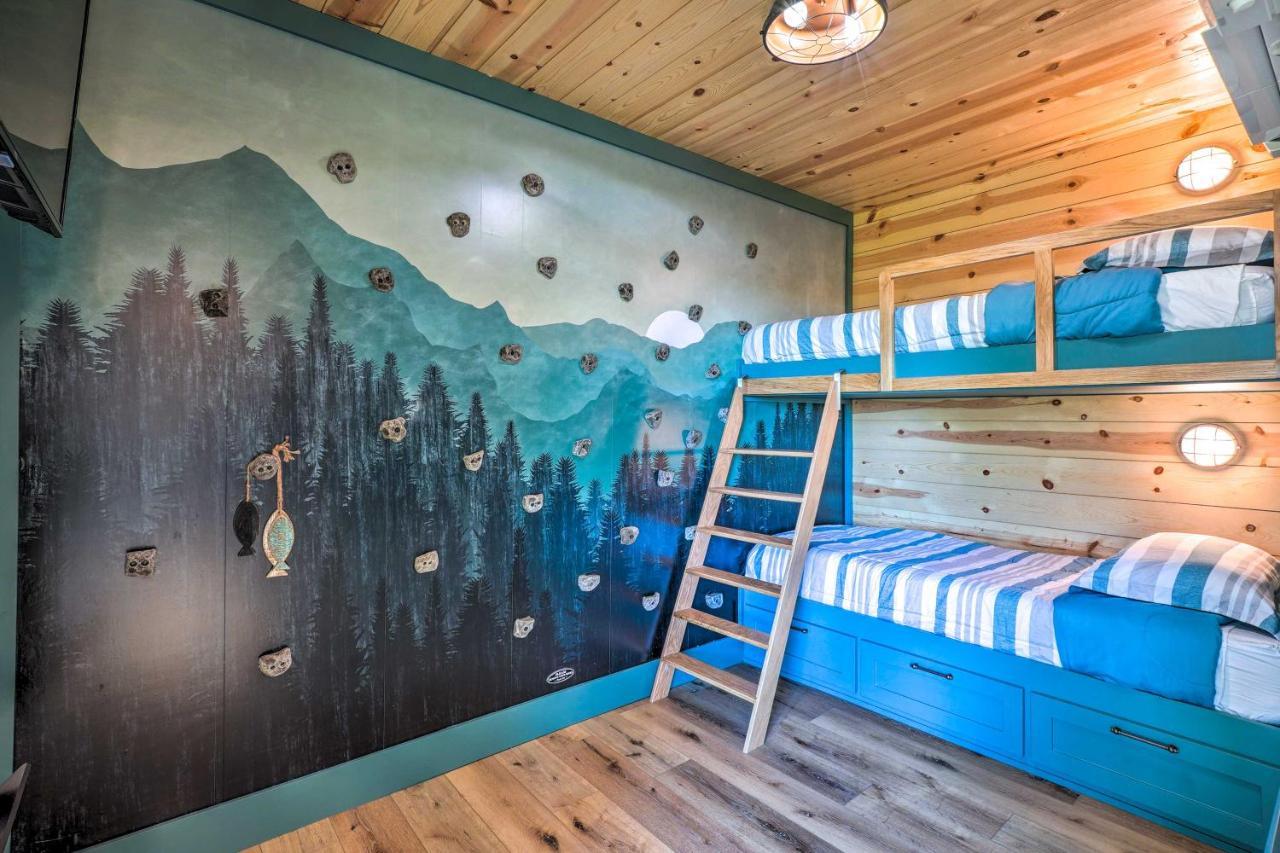 Colorful Golden Getaway With Panoramic Views! Villa Екстериор снимка